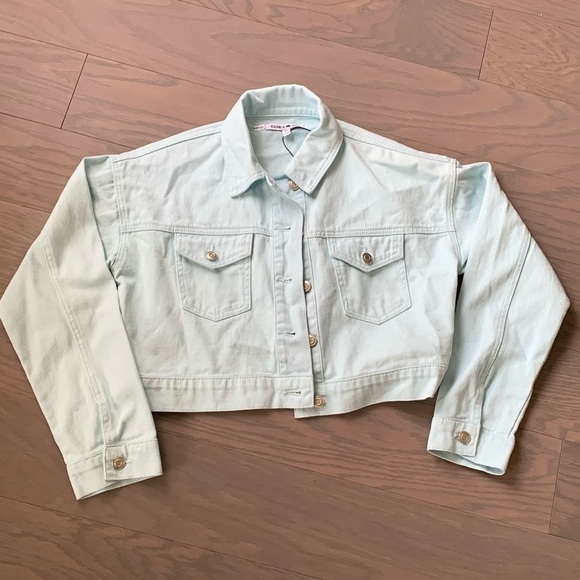 NWT Elizabeth and James Cropped Denim Oversized Fit Jean Jacket - Picture 5 of 10